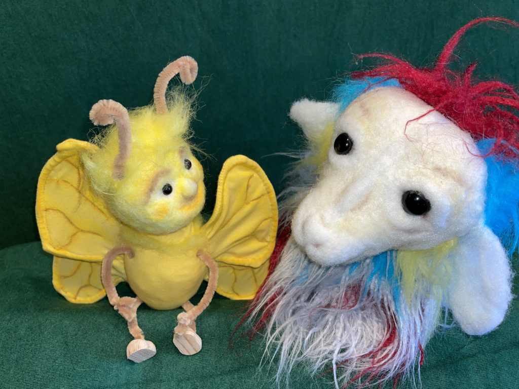 Fabian das bunte Schaf trifft auf einen Zitronenfalter